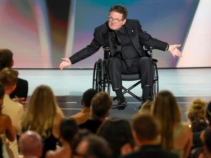 Michael J. Fox, il discorso che commuove gli Emmy: «Non mi sono arreso al Parkinson»