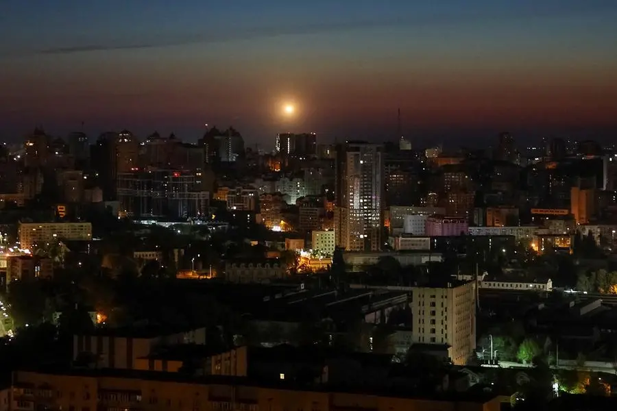 Un attacco di droni russi su Kyiv nella notte tra l'11 e il 12 maggio.