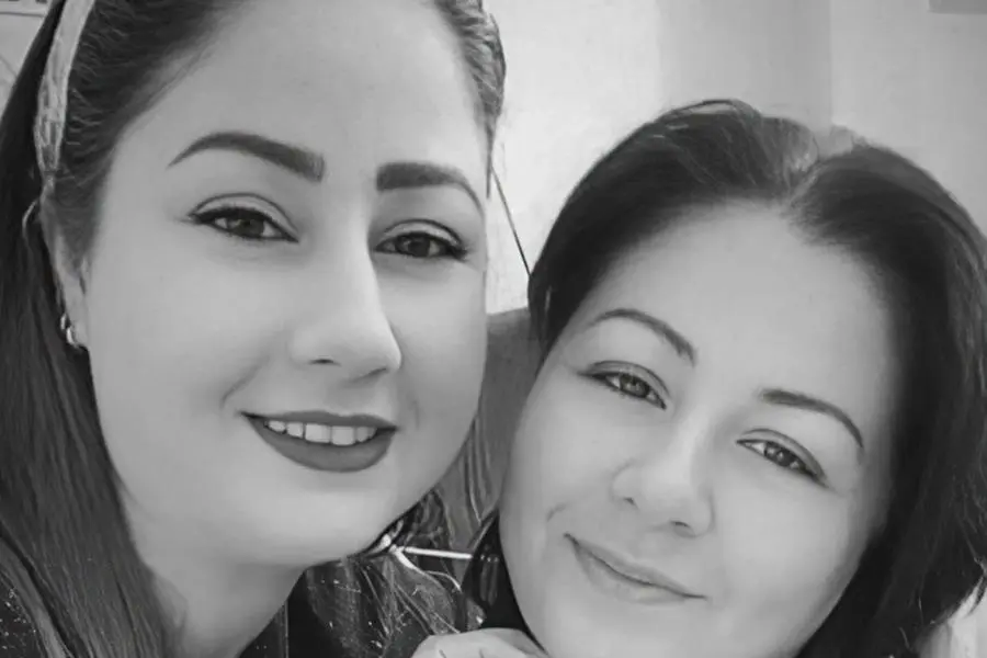 La foto delle due donne uccise postate sui social da padre Gabriel Romanelli