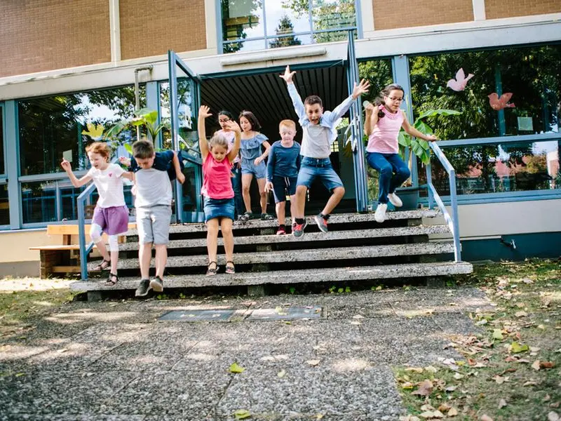 Scuole aperte dal 31 agosto: la lezione di civiltà dell’Emilia Romagna