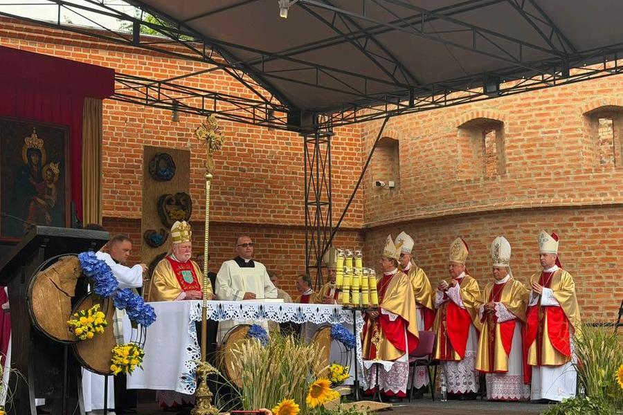 Ukraine, in Berdychiv with Archbishop Gallagher: the voice of the pilgrims, between fatigue and hope Ukraine, in Berdychiv with Archbishop Gallagher: the voice of the pilgrims, between fatigue and hope