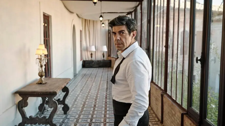 Il colibrì, l’eroe fragile che sa stare saldo nelle tempeste