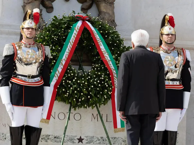 Festa della Repubblica, l’Italia celebra l’80° anniversario. Mattarella: «Donne e uomini insieme scelsero la libertà»