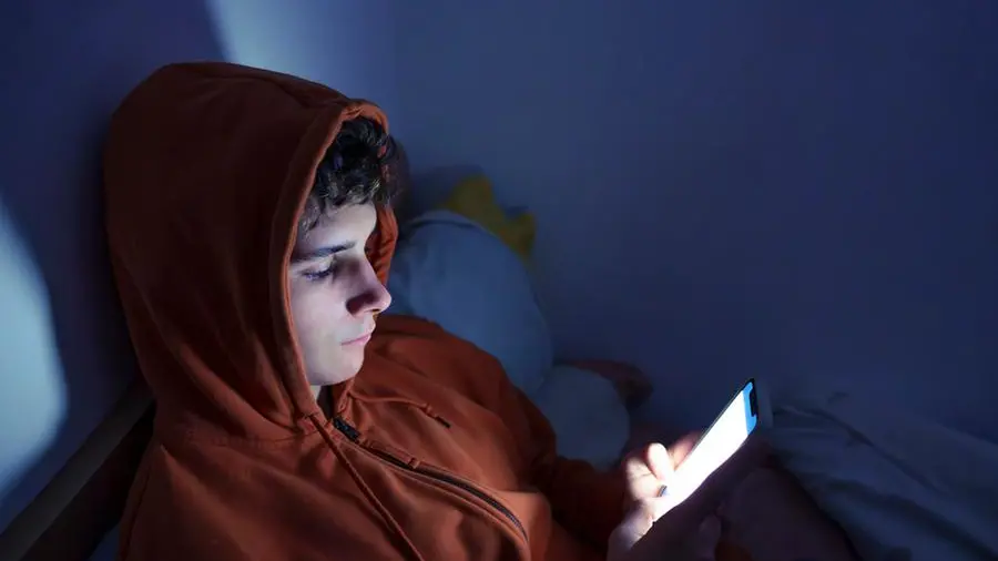 Maxi multa a Meta: non ha tutelato i più giovani dai rischi dei social