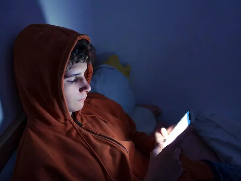 Maxi multa a Meta: non ha tutelato i più giovani dai rischi dei social