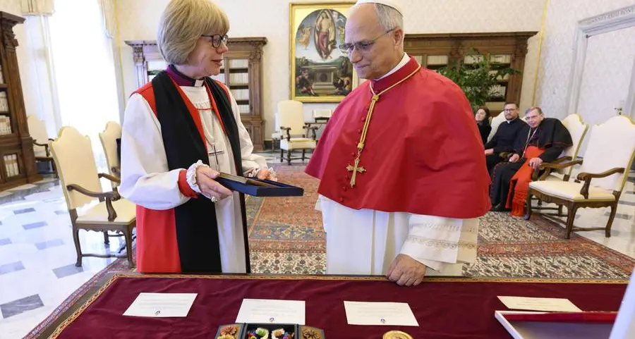 Il Papa e l’arcivescovo di Canterbury Sarah Mullaly: «Le divisioni tra cristiani indeboliscono la pace e sono uno scandalo da superare»