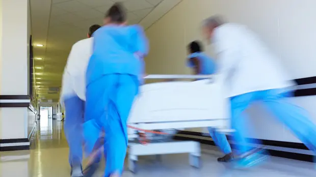 Più medici sulla carta, meno medici negli ospedali: il paradosso della sanità italiana, spiegato