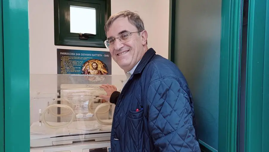 Don Antonio Ruccia: «Il bimbo era già morto quando fu lasciato nella culla termica. Ho patteggiato per fermare la gogna e continuare a fare il parroco»