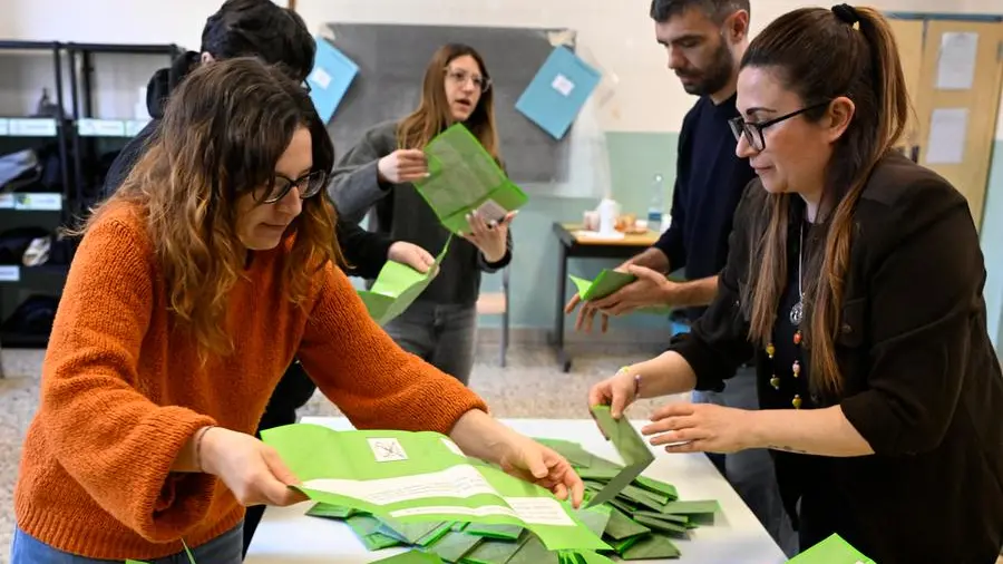 Vince l’Italia del no, ecco come cambia la politica