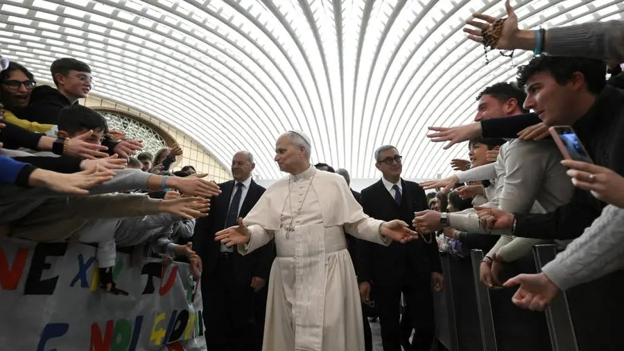 La nipote del Papa: «Zio, non ti senti solo?». E lui ai giovani di Roma: «Le ho detto di no e la risposta siete voi»
