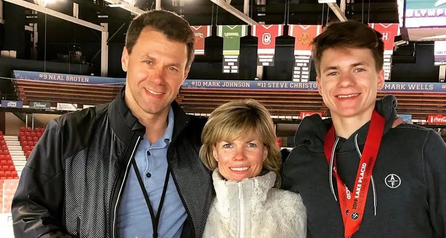 Il pattinatore Maxim Naumov in gara a Milano Cortina anche in ricordo dei genitori campioni