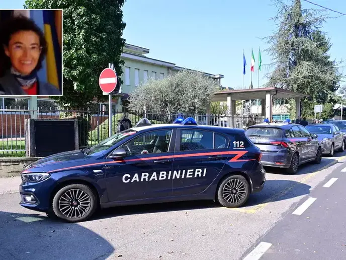 Come arriva un tredicenne a voler accoltellare la sua prof?