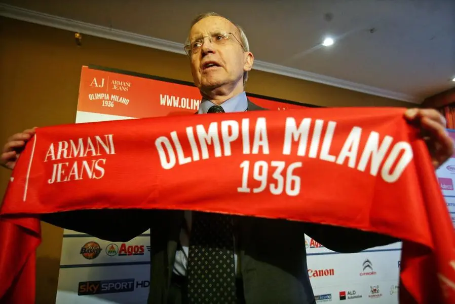 Dan Peterson with the personalized Armani scarf