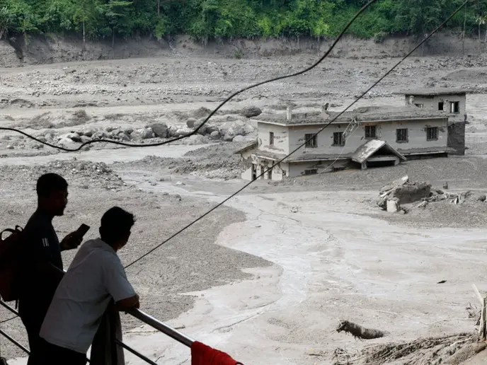 L’Himalaya che si scioglie e uccide: un anno dopo, la stessa tragedia