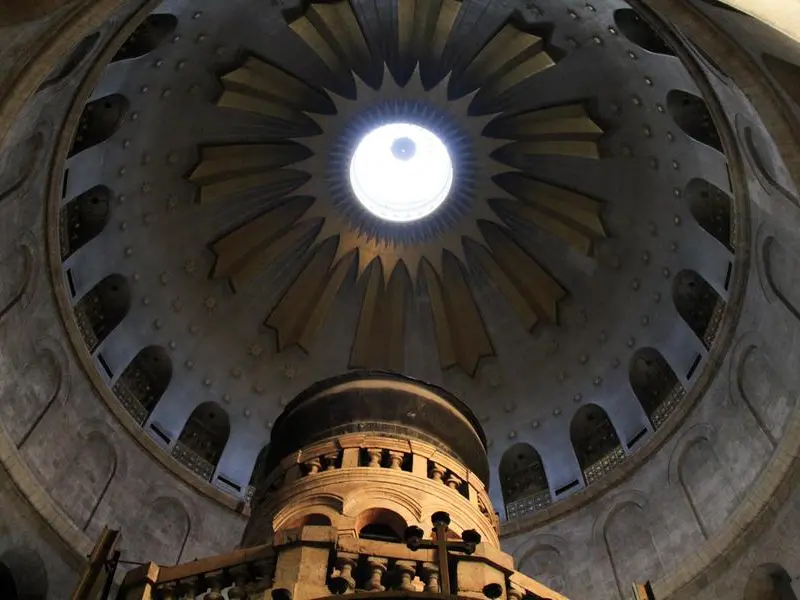 Parolin all’ambasciatore di Israele: «Rammarico per l’episodio al Santo Sepolcro. Garantire a tutti libertà di culto»