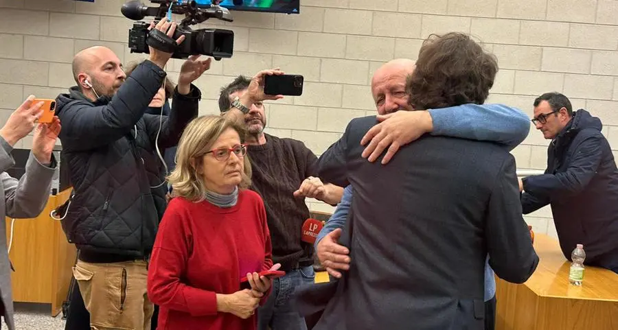 Caso Verzeni, ergastolo per Moussa Sangare. Il dolore della sorella: «Sharon, sarai sempre viva nei nostri cuori»