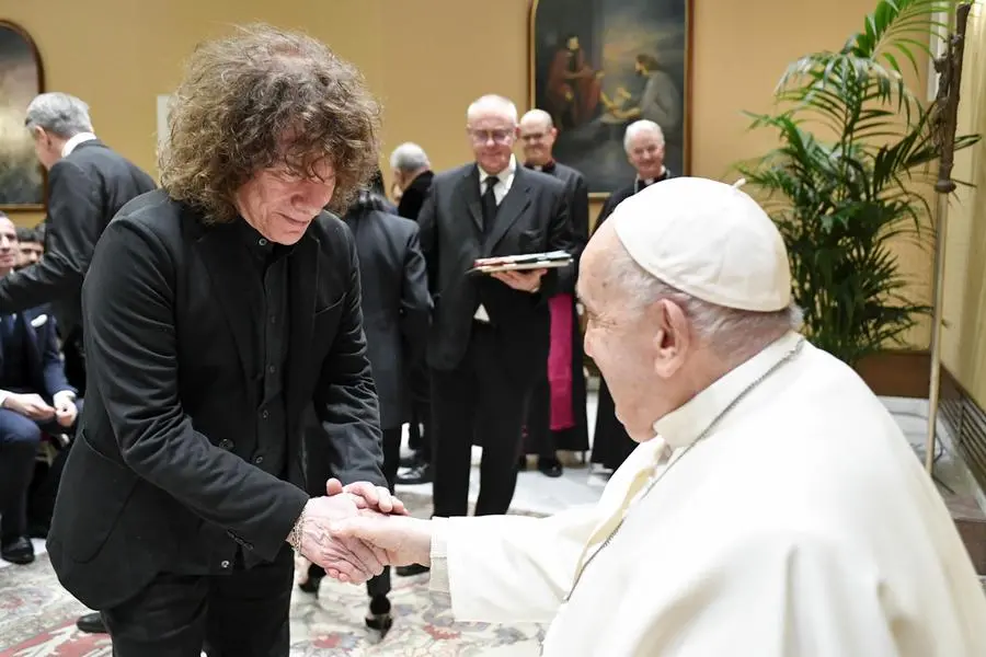 Riccardo Cocciante with Pope Francis in 2023