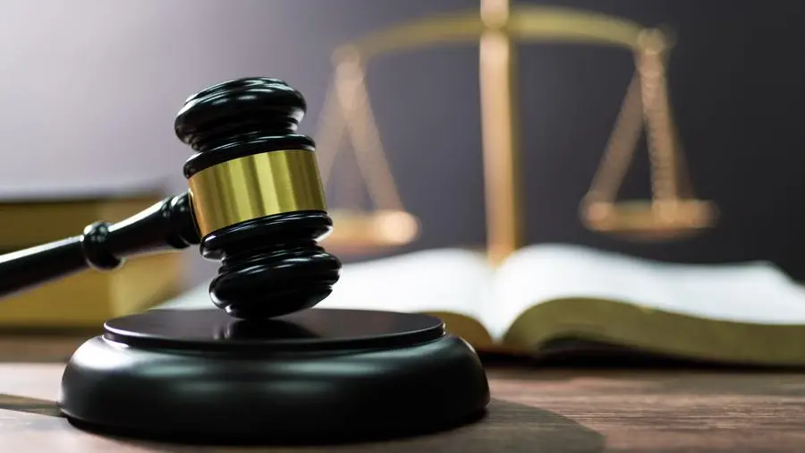 Se un tribunale considera adulto un tredicenne