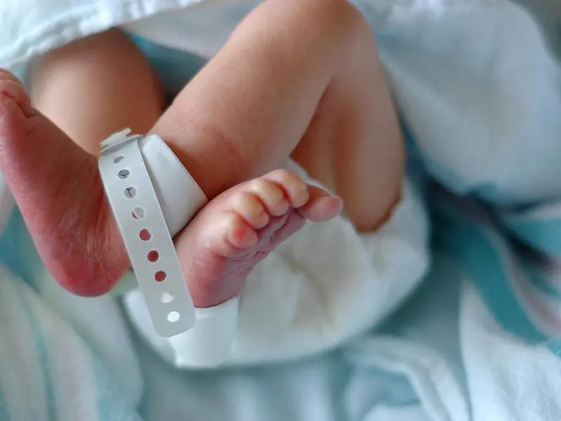 Una festa per il piccolo Mattia, accolto con speranza dai nonni materni