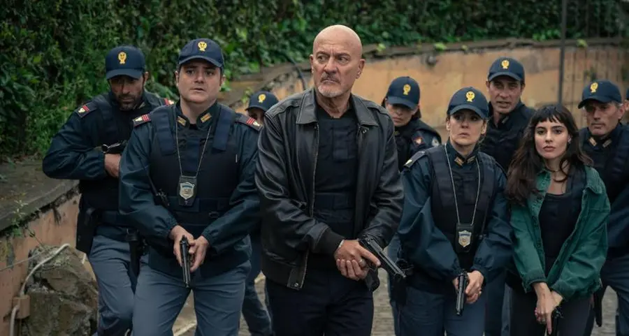 Intervista a Claudio Bisio protagonista, nei panni del commissario Vasco Benassi, della nuova serie tv su Rai 1 \"Uno sbirro in Appeninno\"