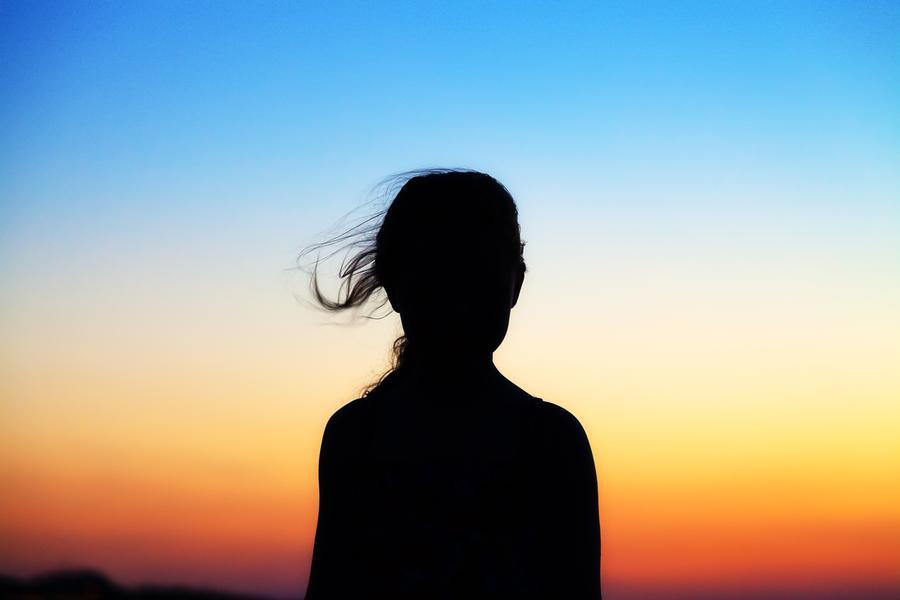 Martina, the little girl who defied pain with a smile: a story of faith that moves and questions