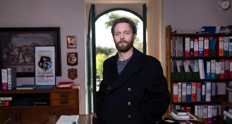 Chi è Giorgio Marchesi, l'attore che interpreta il commissario Buonvino nella nuova serie su Rai 1 tratta dai romanzi di Walter Veltroni