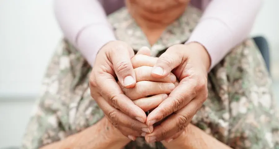 «Bene una legge a sostegno dei caregiver, ma non basta»