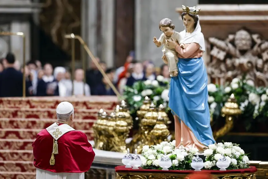Pope Leo XIV reciting the Rosary for peace on 11 April 2026 in St. Peter's Basilica