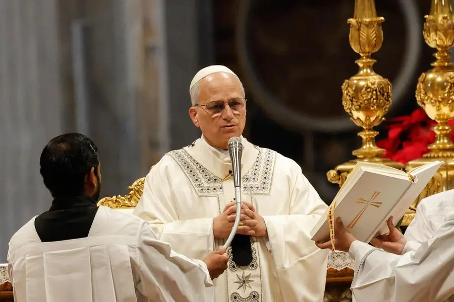 Il Papa durante la celebrazione della Messa del 1\\u00B0 gennaio nella Basilica di San Pietro , ANSA