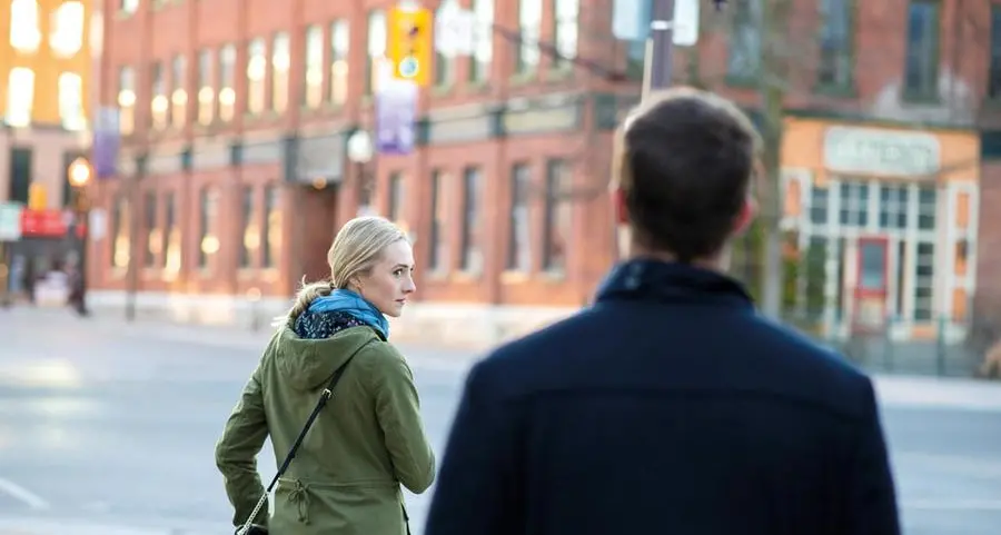 Quello sguardo maschilista che inchioda ancora oggi le donne