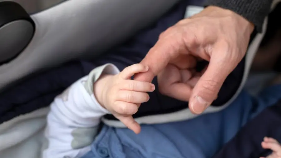 Belletti sulla bocciatura del congedo di paternità: «La legge invece deve favorire i papà»