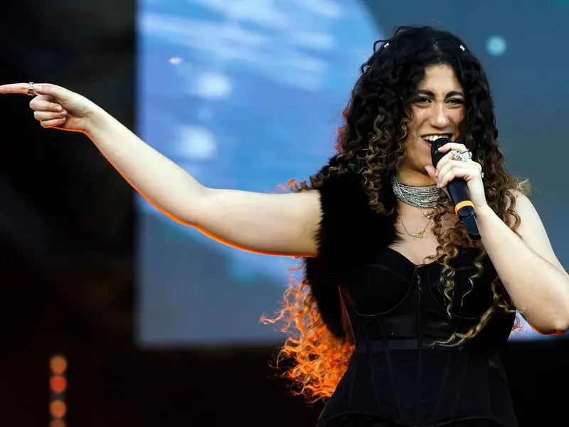 Chi è Delia che dal palco del concertone ha cantato Bella Ciao cambiando il testo