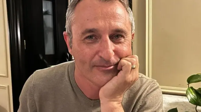 Chi è Eshkol Nevo, lo scrittore israeliano che gli intellettuali pugliesi non vorrebbero\u00A0più al festival “Il libro possibile”