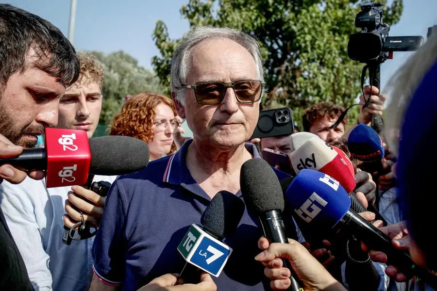 Mario Roggero al suo arrivo nel carcere di Bollate a Milano, 17 luglio 2026. ANSA/MOURAD BALTI TOUATI