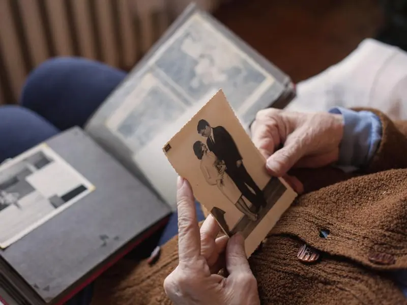 Giorgio, 95 anni: «Il primo bacio a mia moglie? Fu timido, ma fu un impegno per sempre»
