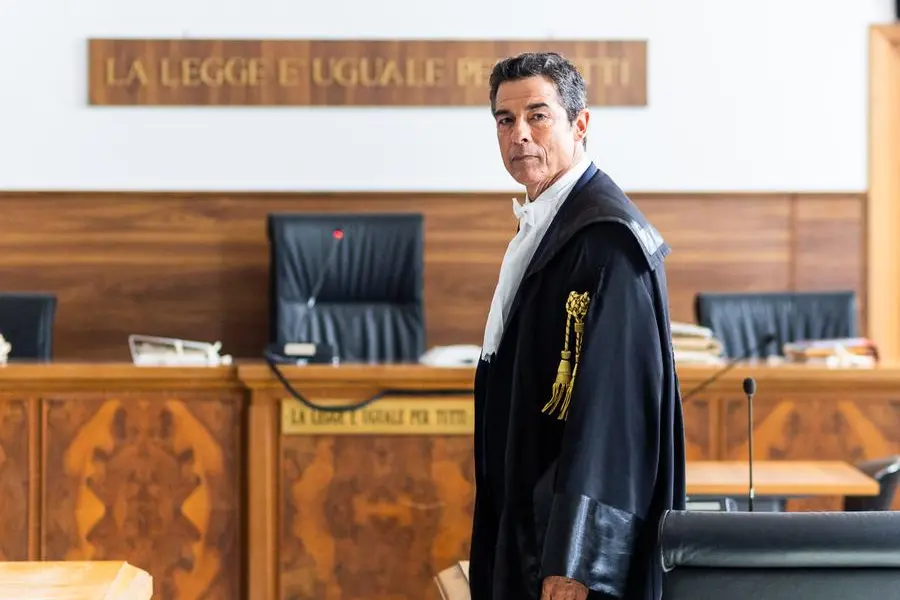 Alessandro Gassmann nei panni dell\\'avvocato Guido Guerrieri