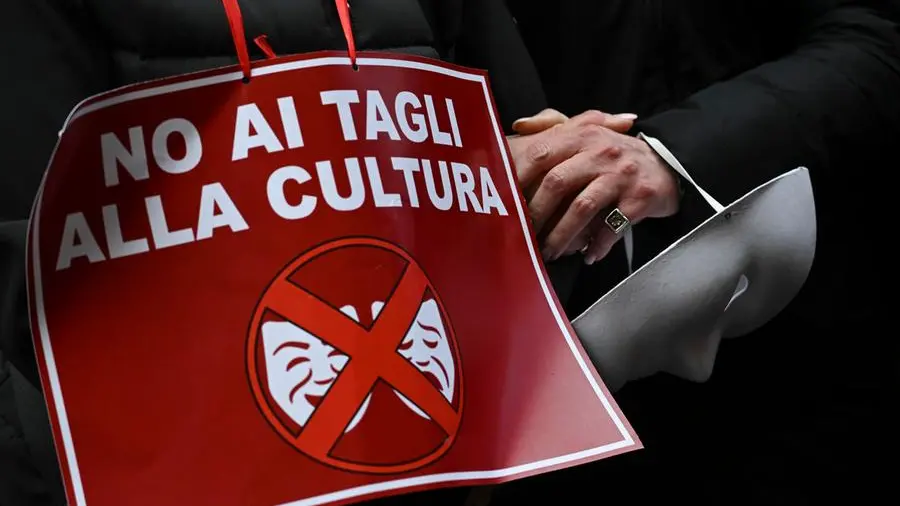 Anche i lavoratori della cultura, per la prima volta uniti dagli anni Settanta, incrociano le braccia venerdì 12 giugno in occasione dello sciopero nazionale