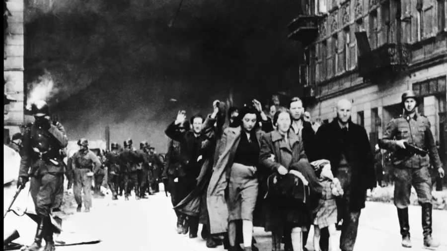 Shoah, quando il male si impadronì della storia