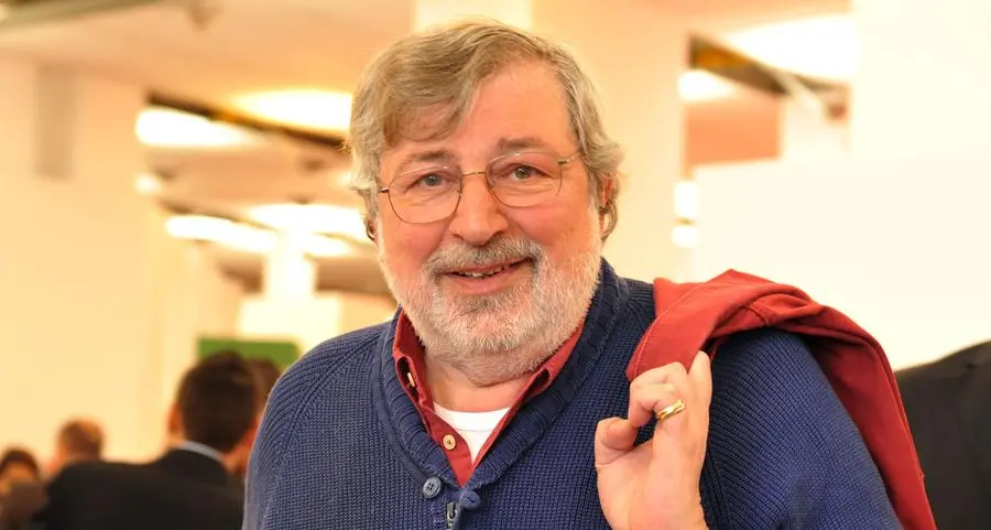 Oggi i funerali di Francesco Guccini. Il ricordo di Brunetto Salvarani, il teologo a lungo suo amico: \"Parlavano di Dio e anche della morte\"