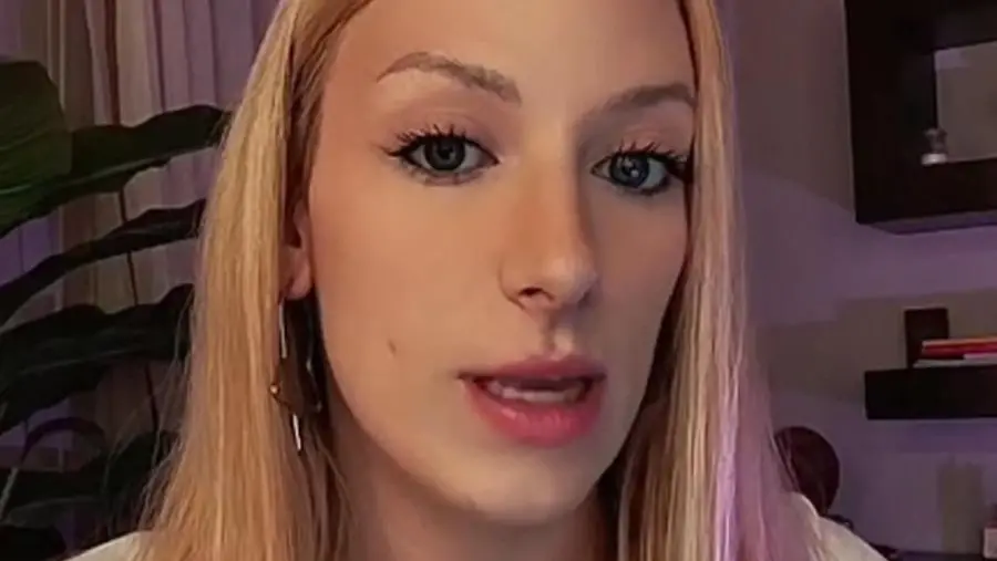Nessy Guerra in Egitto: «Il divieto di espatrio sulla bambina è lo strumento con cui l'autore di violenza tiene in ostaggio la madre»