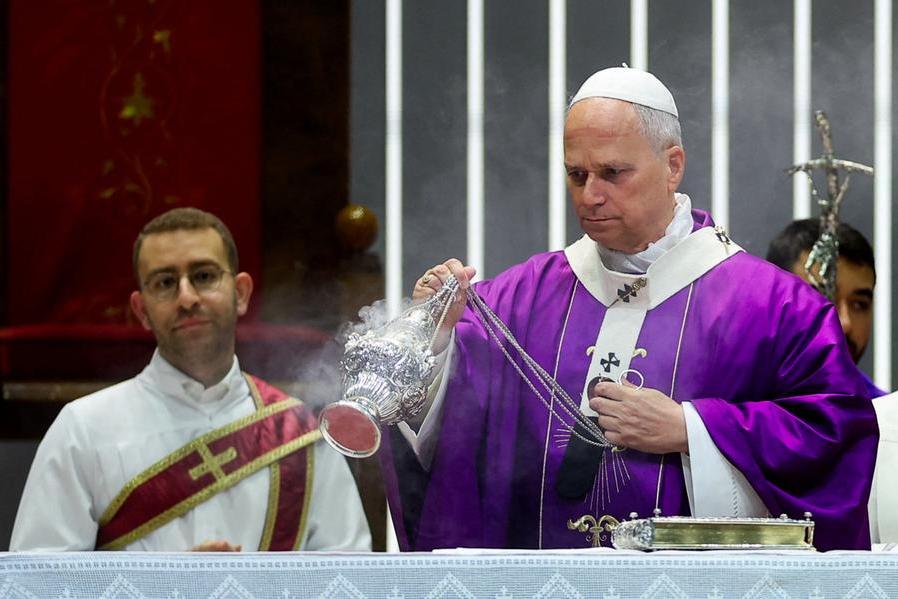 «No to religions used to justify wars» «No to religions used to justify wars»