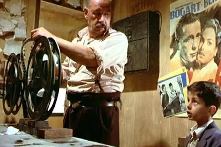 A scene photo from the film ''Nuovo cinema Paradiso''. ANSA / PRESS OFFICE +++NO SALES - EDITORIAL USE ONLY+++